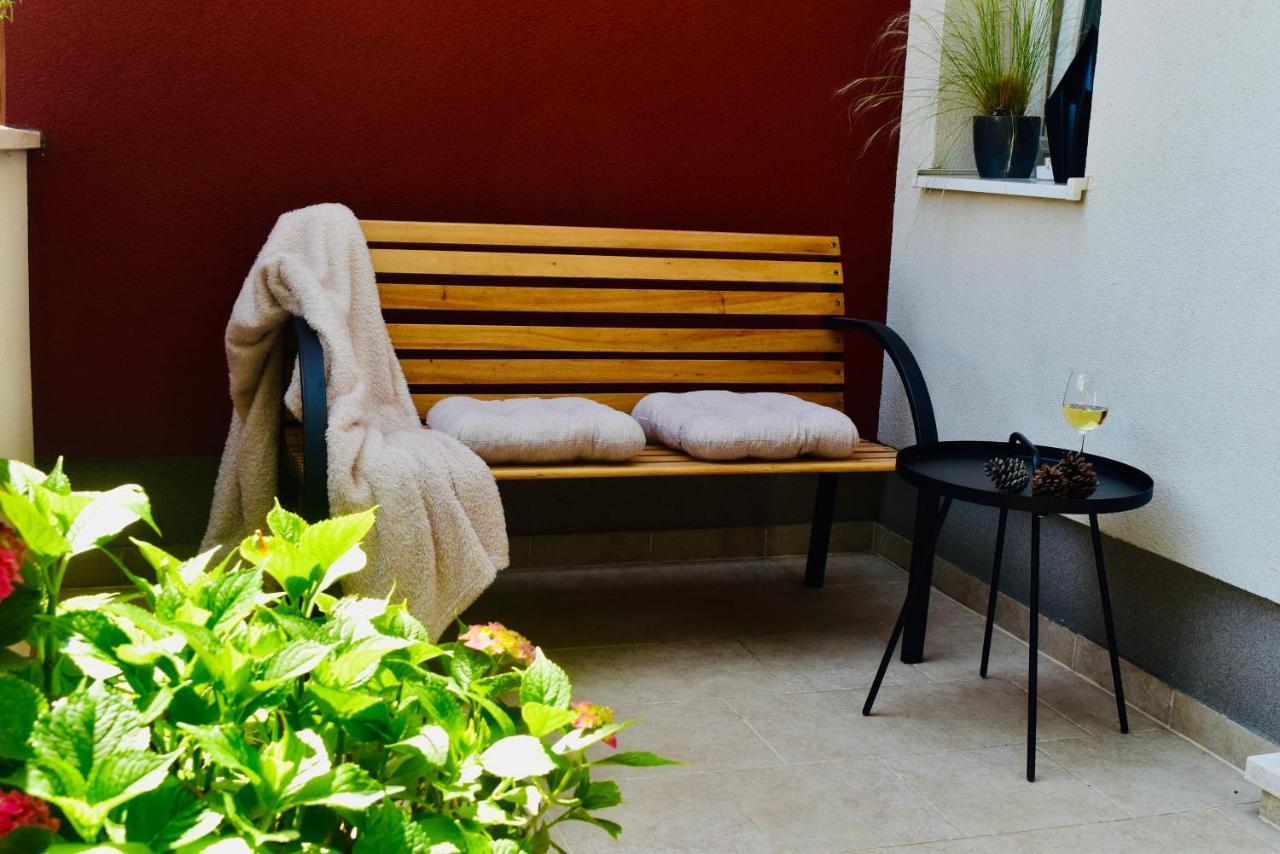 Studio Apartment Stazion With Free Parking Pazin Exterior photo